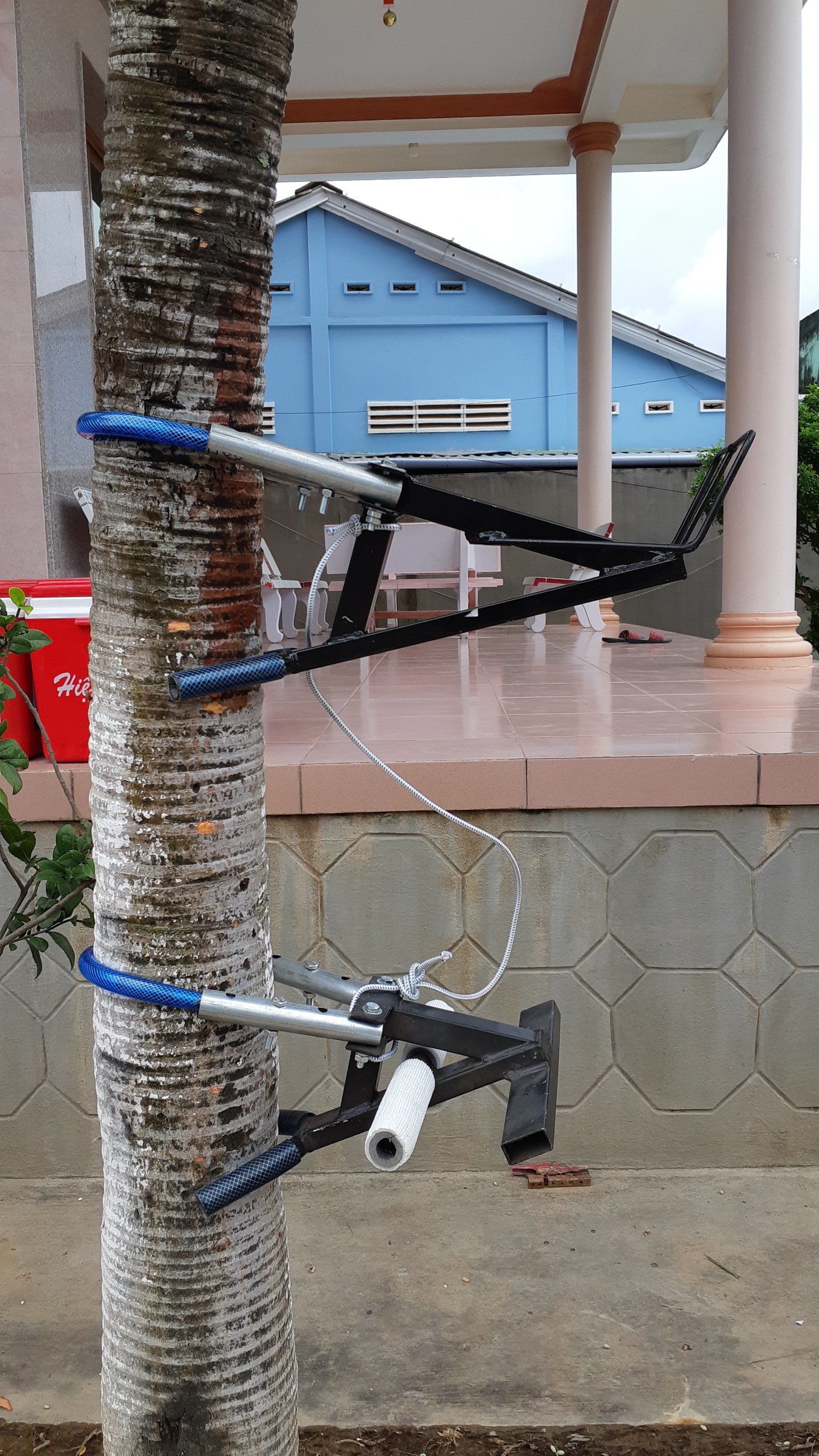 DỤNG CỤ TRÈO CAU