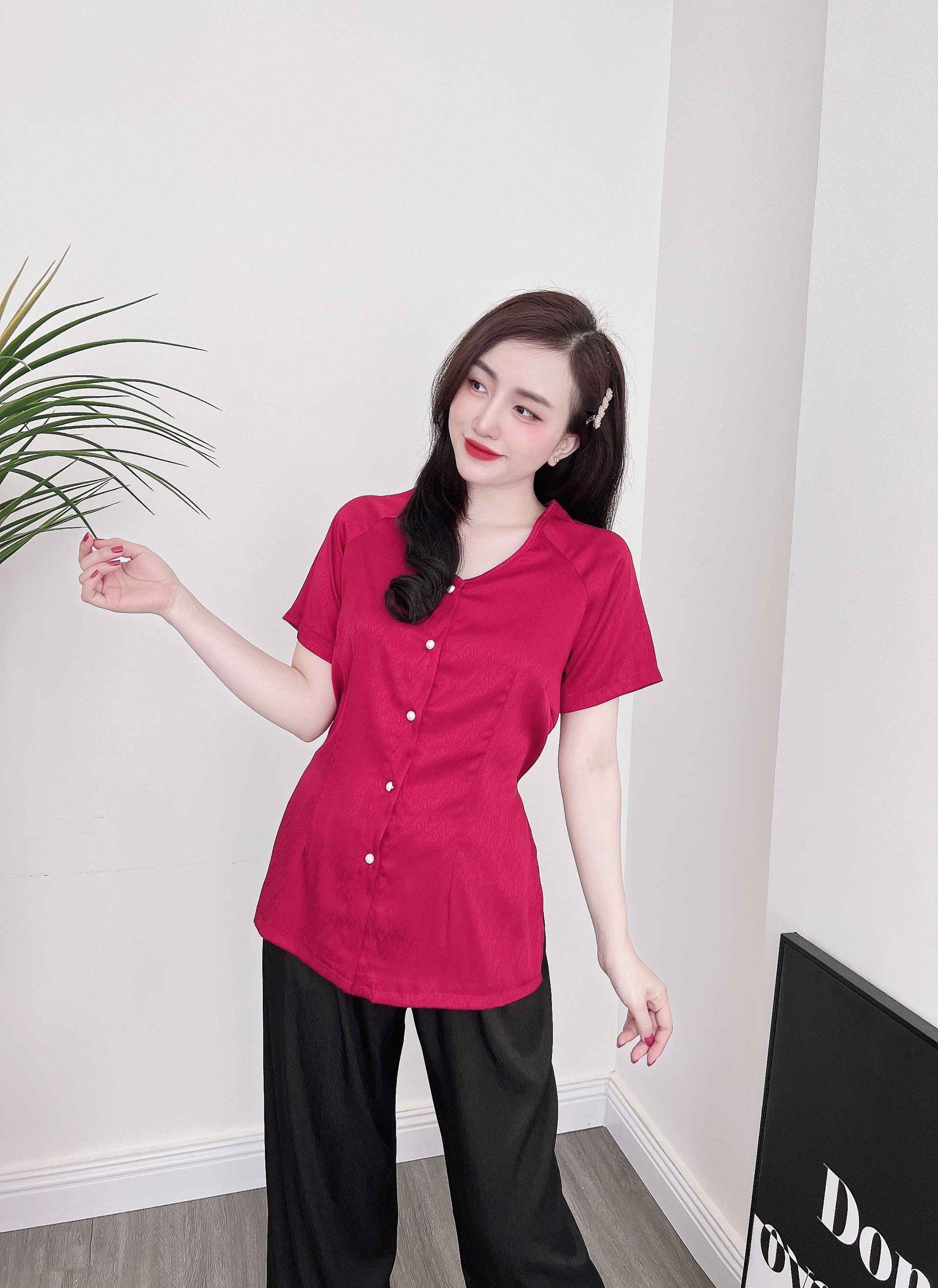 Áo bà ba lụa trơn cổ tim kèm quần