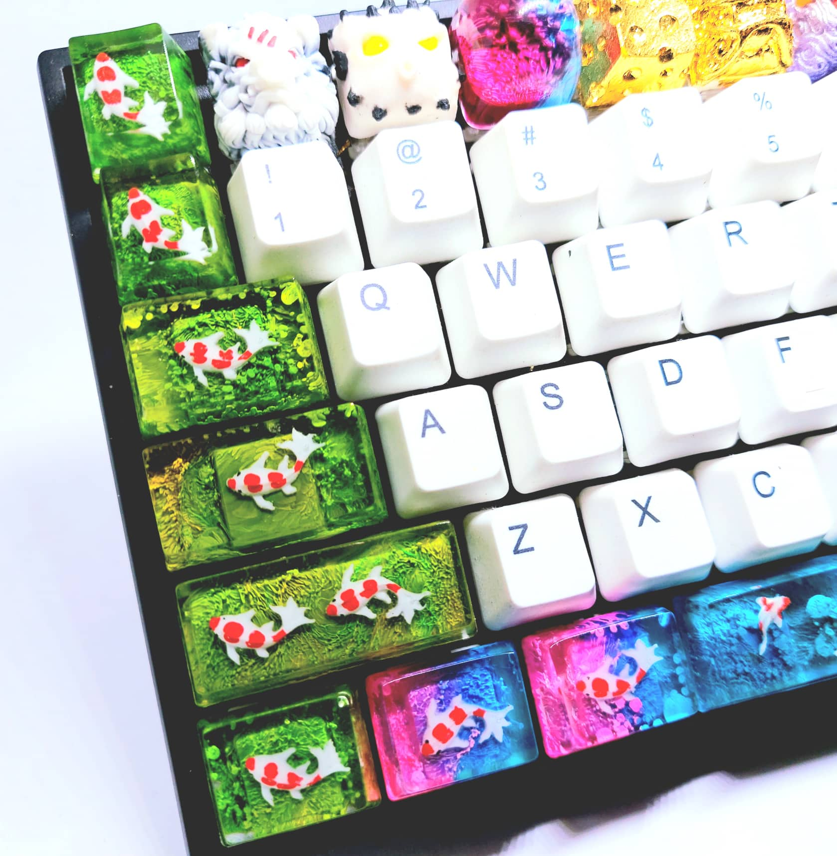 Set keycap resin cá koi tone lá trang trí bàn phím cơ gaming.