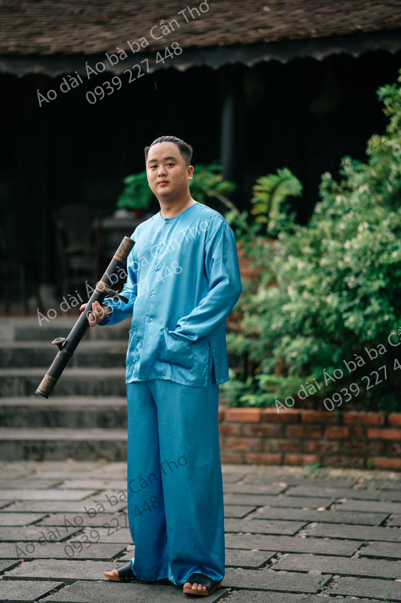 Bộ áo bà ba nam Phi bóng truyền thống