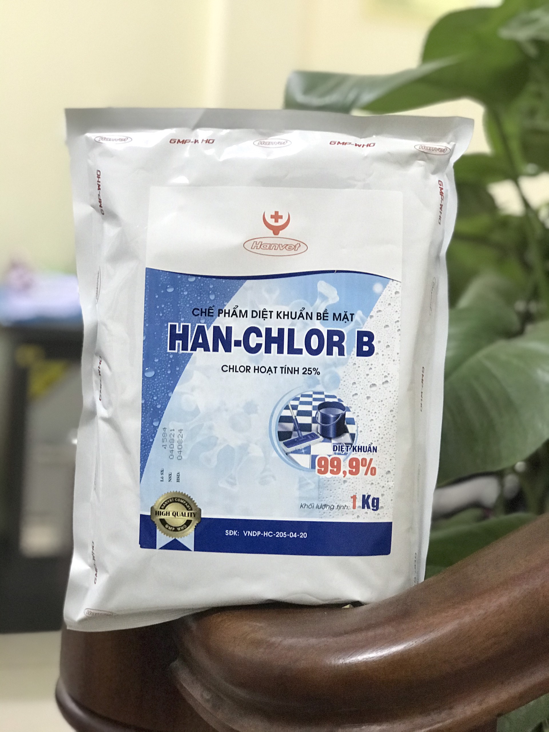 Han-Chlor B Chế phẩm diệt khuẩn bề mặt- Chứa Chlor hoạt tính 25%