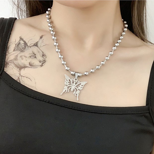 Dây chuyền nữ mặt bướm cá tính - Vòng cổ Titan sáng bóng độc đáo