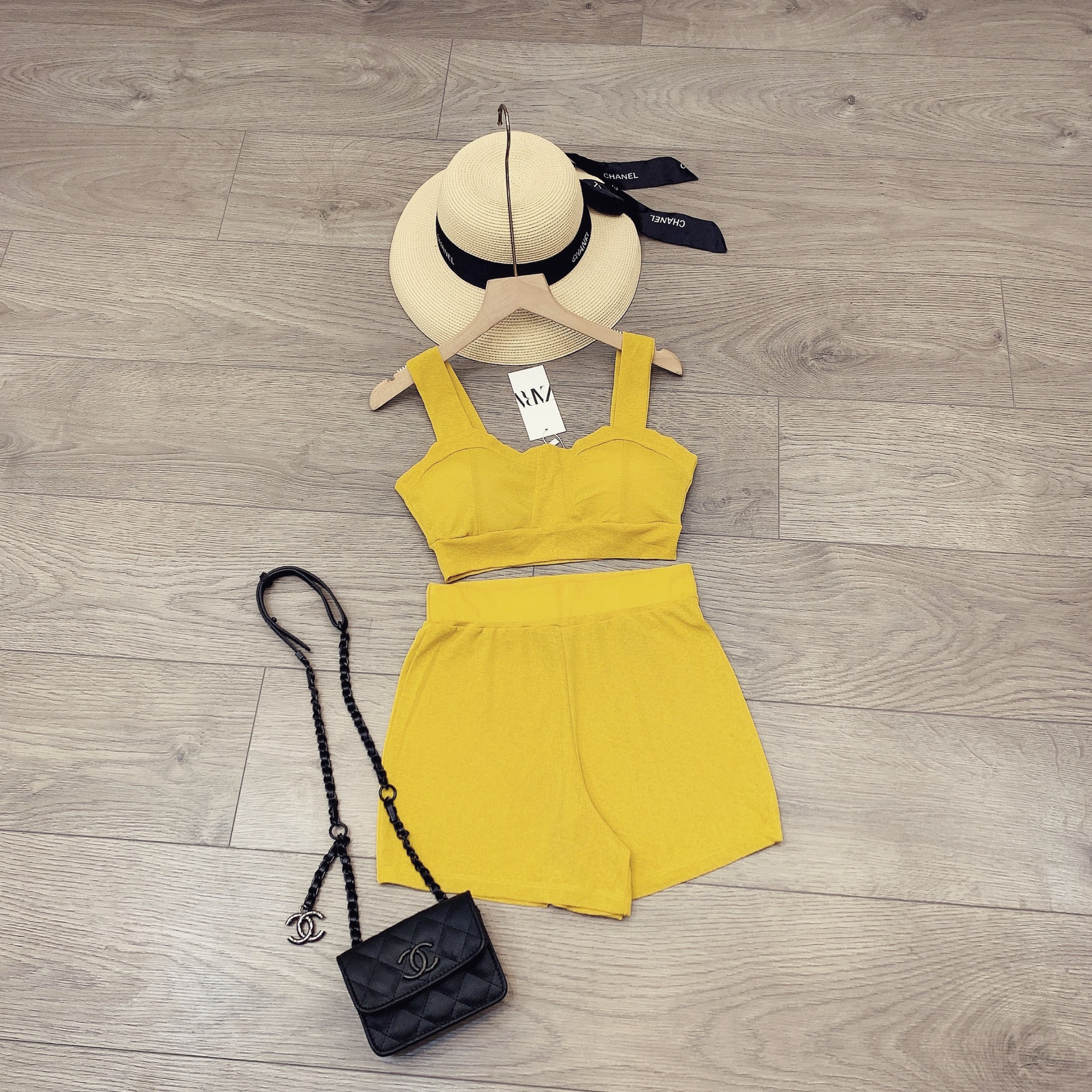 Bikini nữ 2 mảnh quần đùi cạp cao aó crop v007