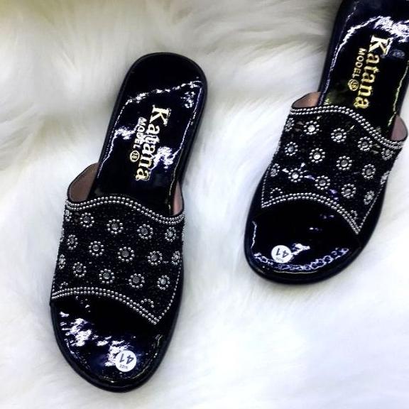 dép trung niên đính đá size 40-43