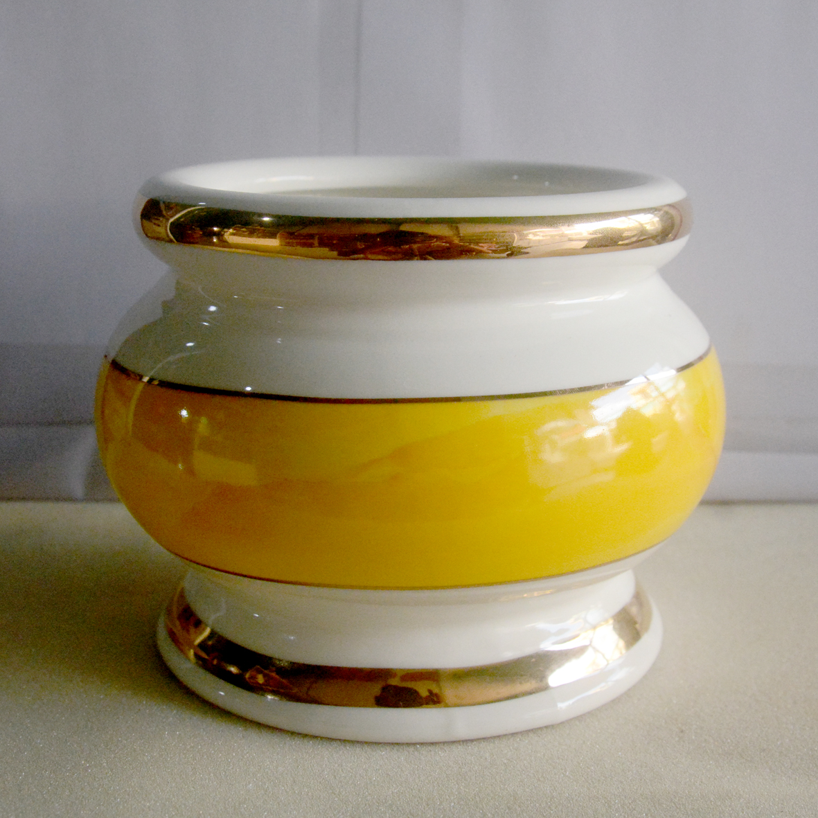 [HCM]Lư hương thờ cúng bàn thờ gốm sứ vàng