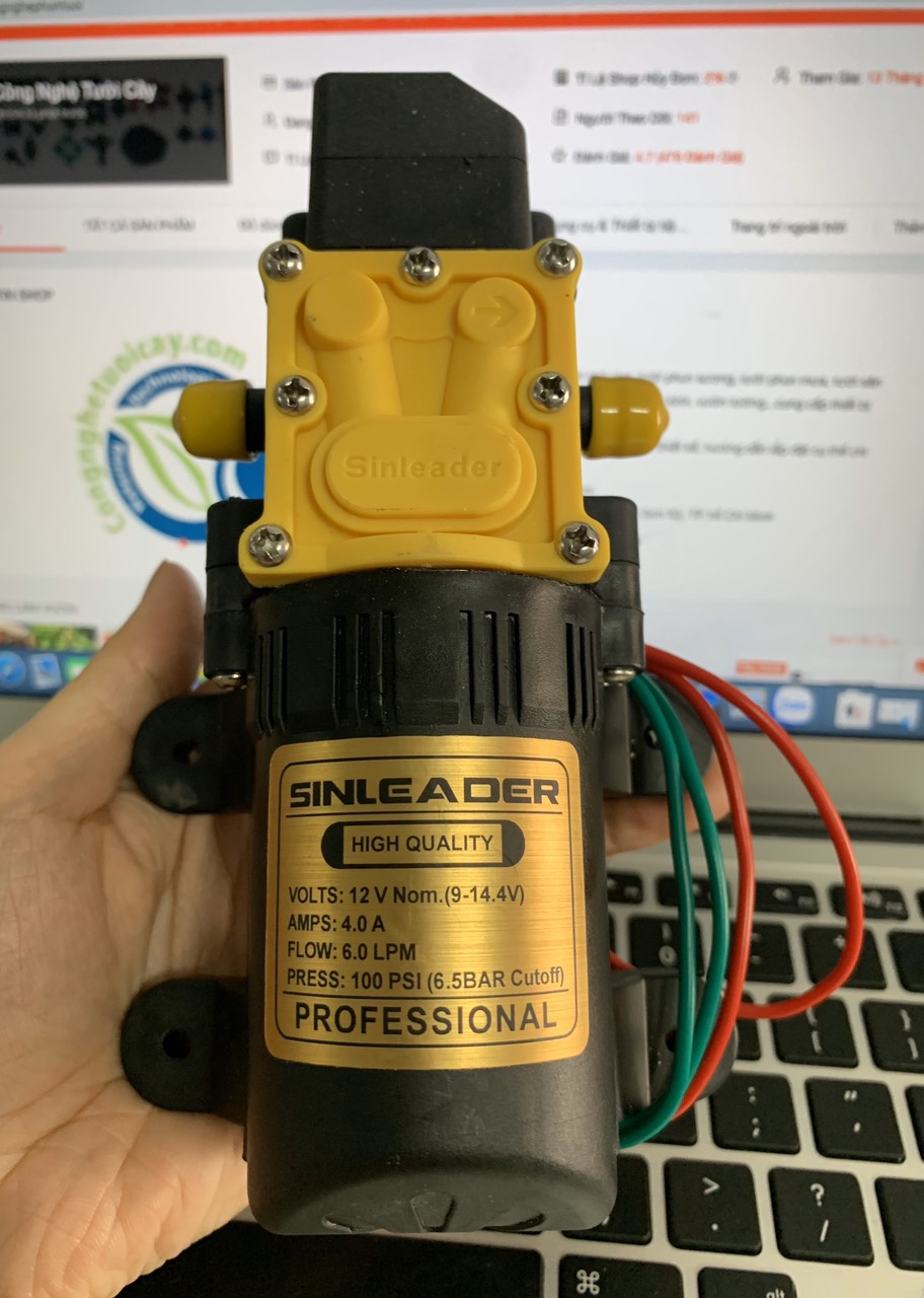 [HCM]Máy bơm tăng áp 12V Sinleader có rơle tự ngắt