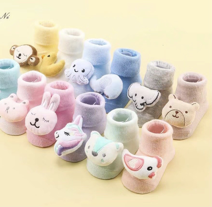 Tất vớ hình thú cổ cao , chống trượt cho bé 0-12 tháng
