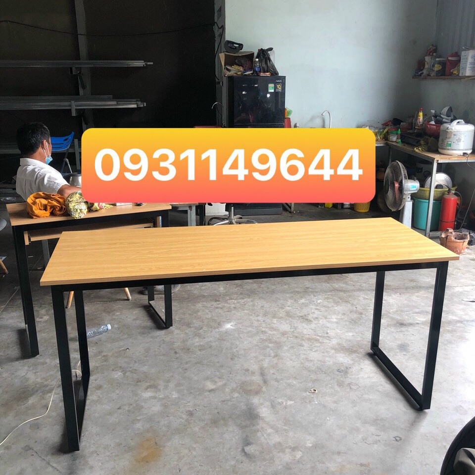 Bàn chân u dài 1m6