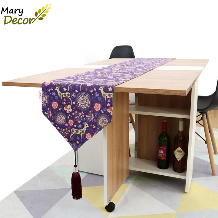 Khăn trải bàn runner Mary Decor hai đầu tam giác kèm tua rua vải bố linen trang trí nhà cửa giá tốt - Hươu sao tím - KR-C03