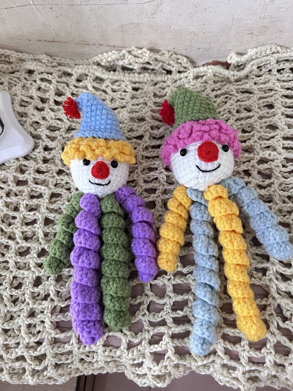Móc khóa Chú hề cute bằng len handmade, móc khóa sáng tạo Tadaso