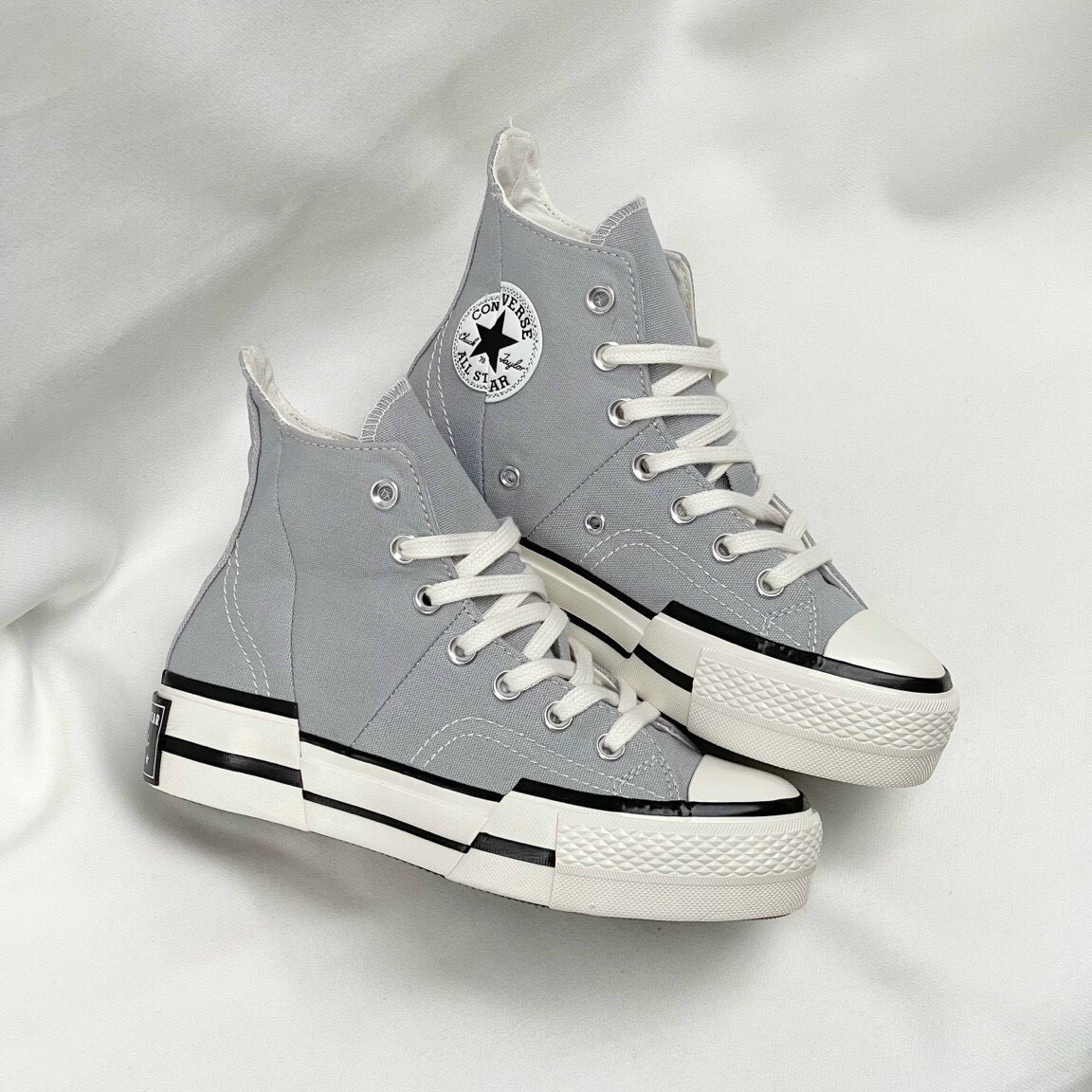 Những mẫu giày Converse cao cổ cho bạn phong cách thời trang cực đỉnh
