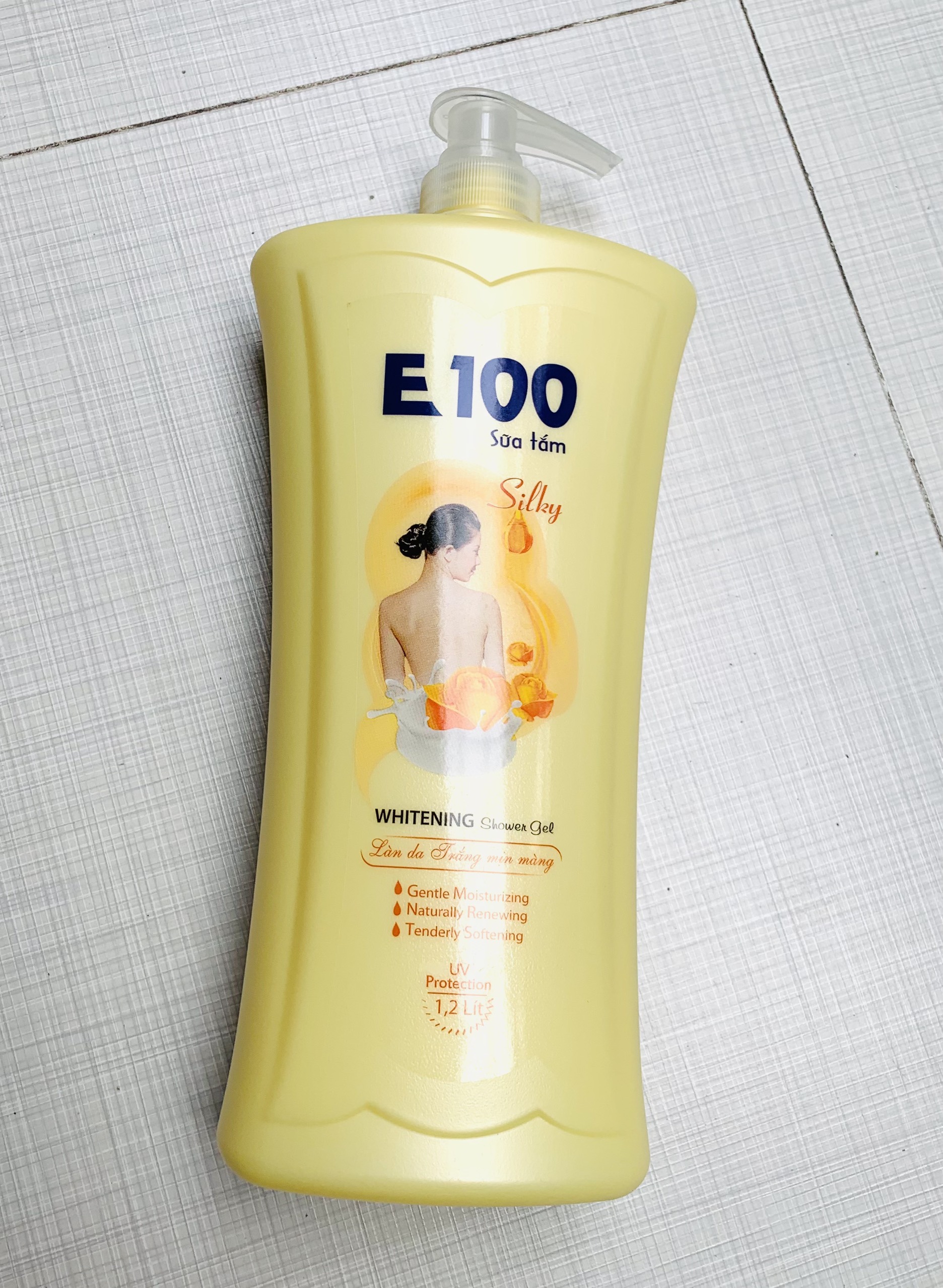 [HCM] 1 CHAI SỮA TẮM SÁNG DA MỊN MÀNG E 100 1,2L - CÓ LỰA CHỌN