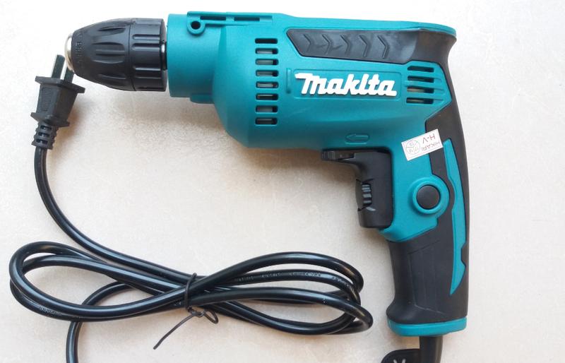 Máy khoan cầm tay makita dp2011 370w