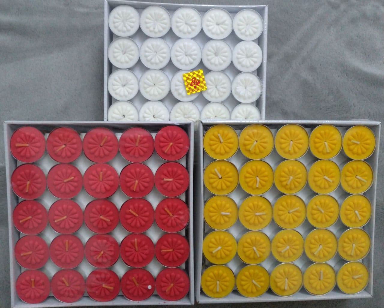 Nến viên tròn Tealight hình hoa mai - Cháy liên tục 2h - Đốt Đèn Xông Tinh Dầu