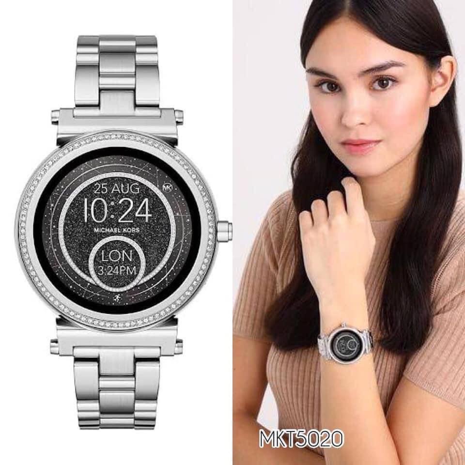 Top 82+ imagen black michael kors smartwatch Thptnganamst.edu.vn