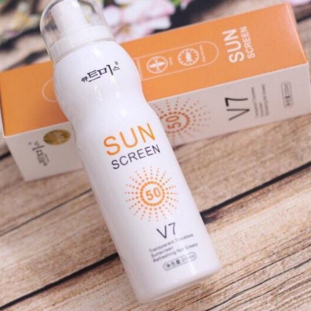 [HCM]Xịt Chống Nắng Toàn Thân Dưỡng Ẩm Và Nâng Tông Da