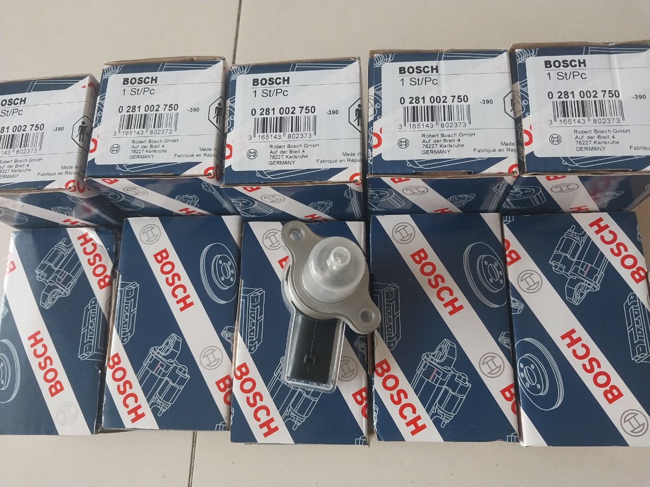 Van đuôi sáo hàng xịn bosch xe mercedes sprinter 16 chỗ