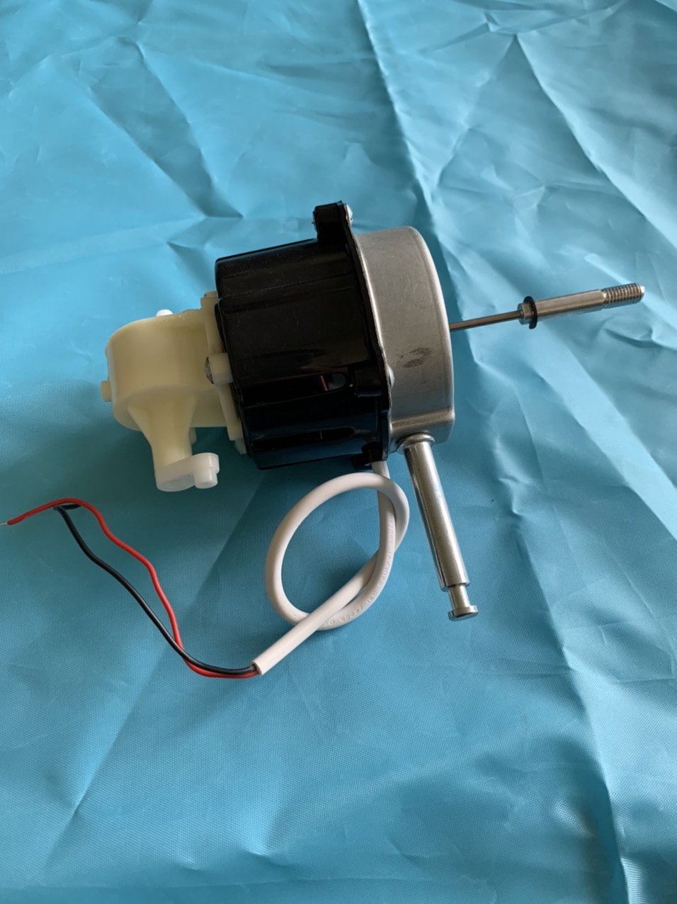 [Mua 1 được 4] Bộ Motor #555 quấn dây đồng 12v DC tặng kèm phụ kiện đã lắp sẵn đầu nối chế quạt cây, quạt bàn sạc tích điện, quạt kẹp bình acquy, phù hợp với quạt 12in, 14in, 16in có trục lắp tuốc năng Giadungdienmay