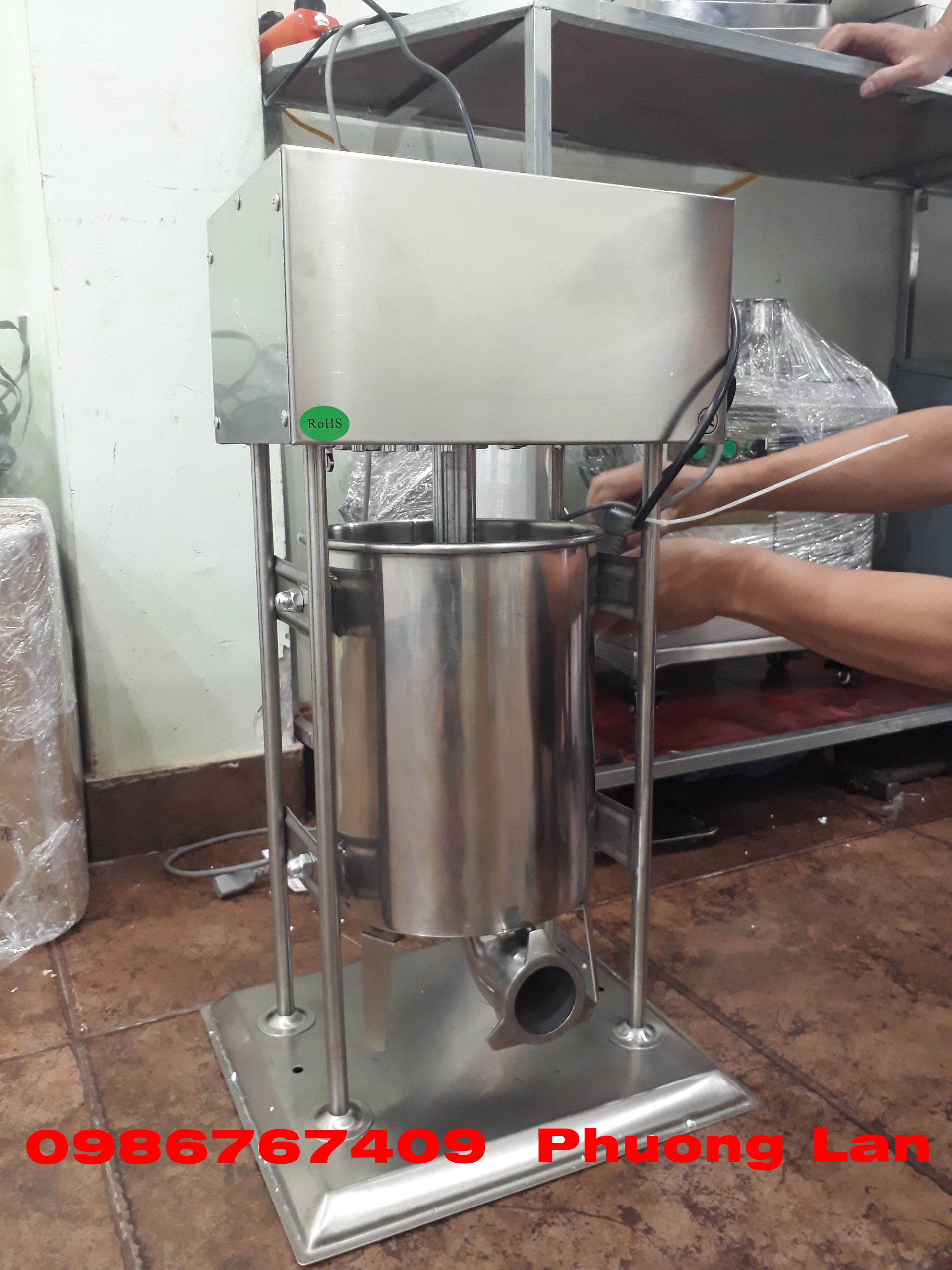 Máy nhồi lòng dồi nhồi xúc xích chạy điện 10L