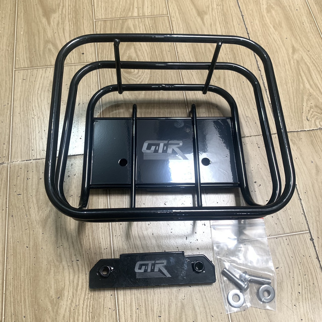 Rổ trước xe dream kiểu gtr màu đen