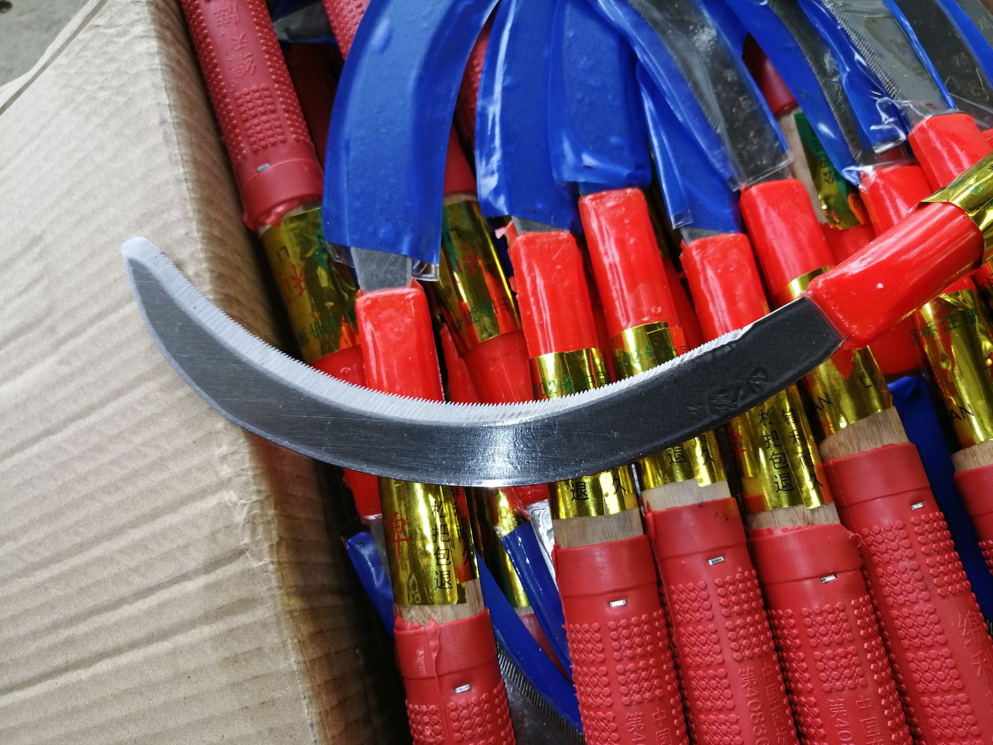 Liềm cắt cỏ, cắt lúa lưới bằng inox