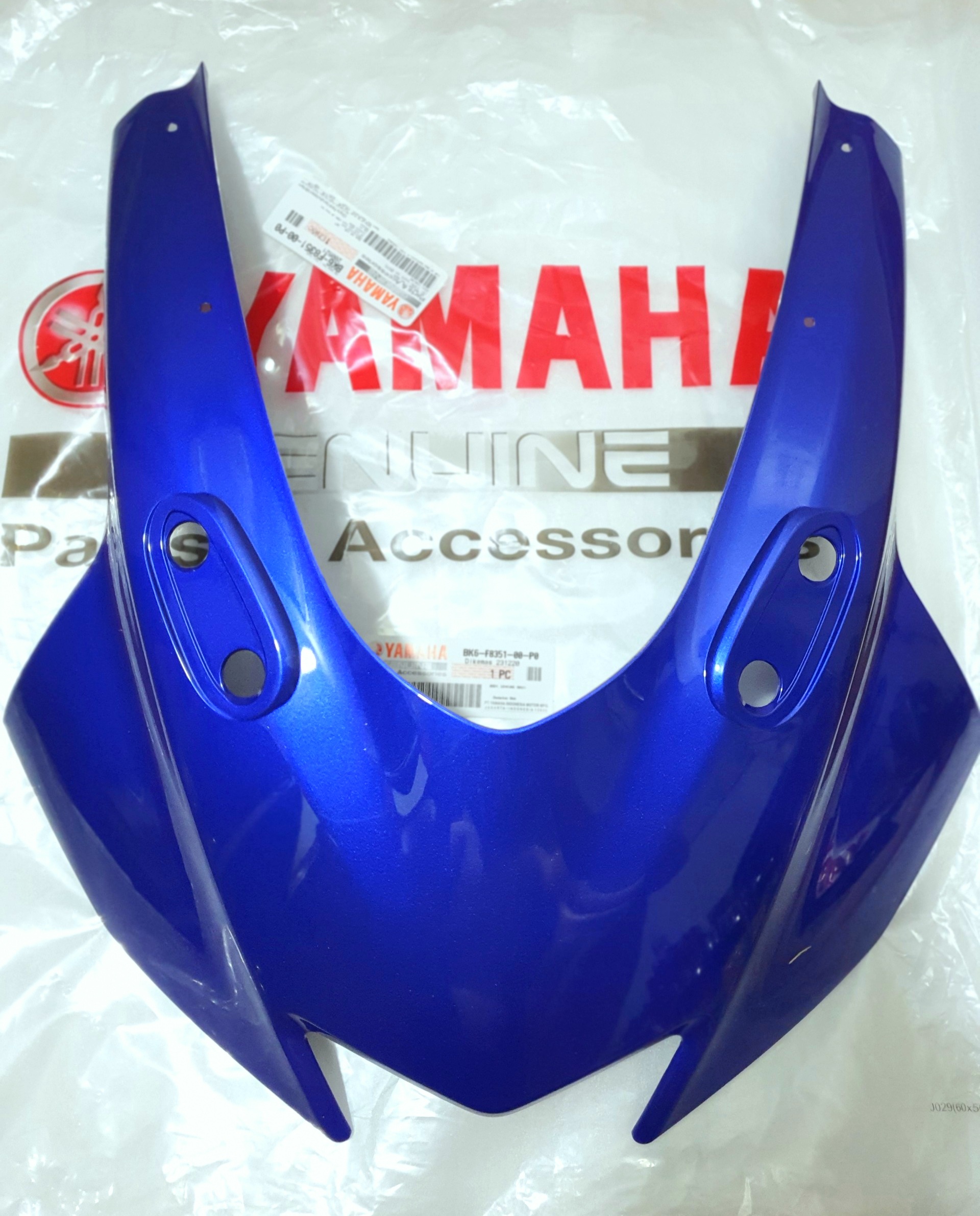 Mặt nạ trước - ốp đầu xe Yamaha R15v3 chính hãng nhập Indo