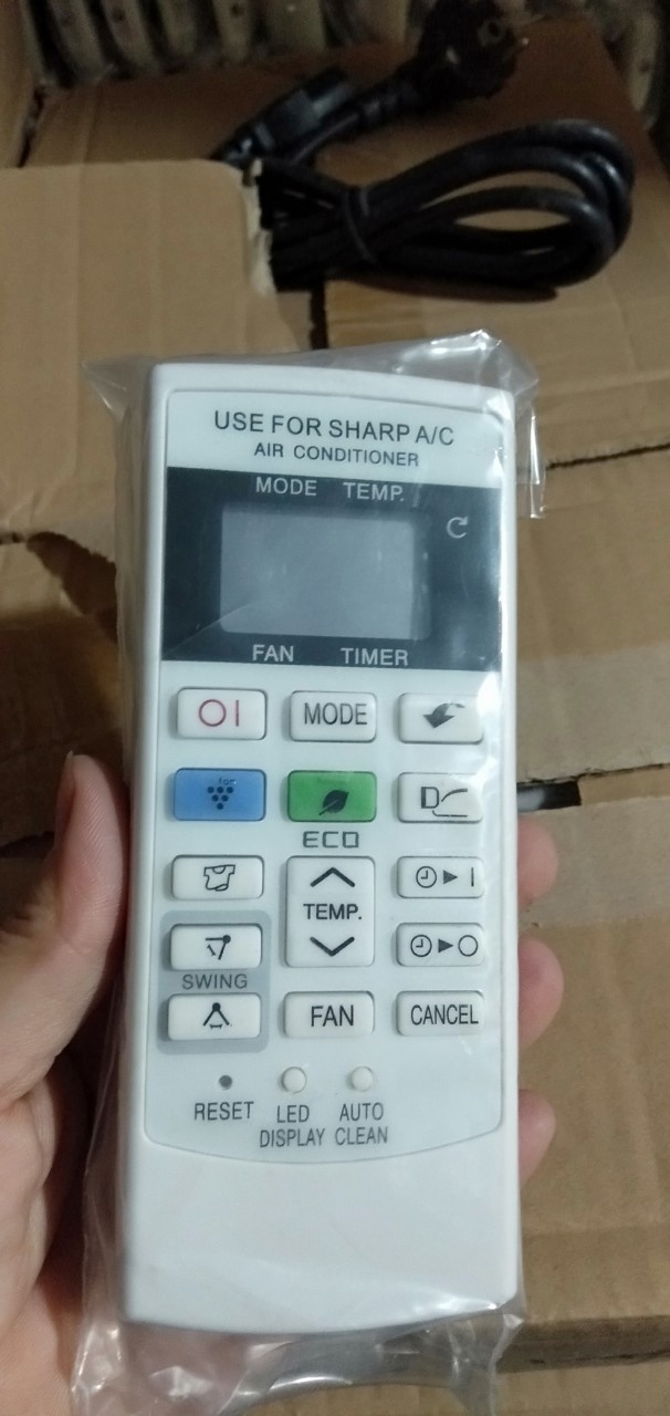 Điều khiển điều hòa shap lá - Điện Tử Nhật Anh
