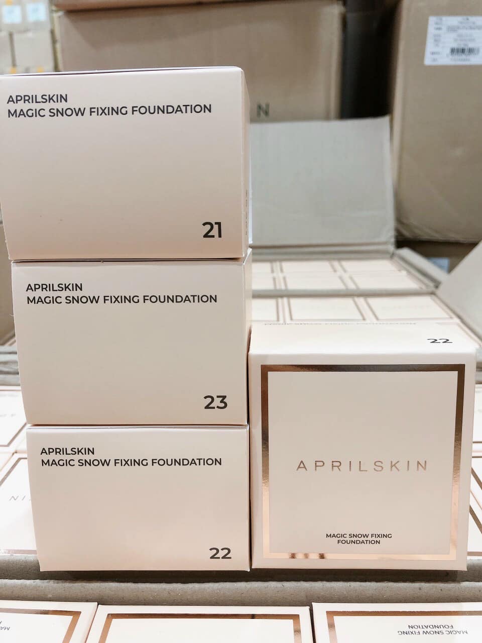 PHẤN NƯỚC APRIL SKIN MAGIC SNOW FIXING FOUNDATION