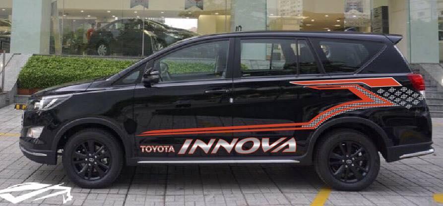 Tem dán sườn xe innova