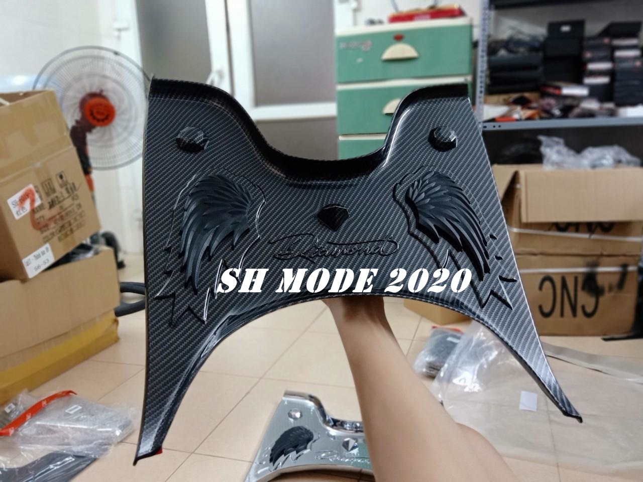 Thảm lót chân xe máy SH Mode 2020, thảm cacbon màu đen nhám