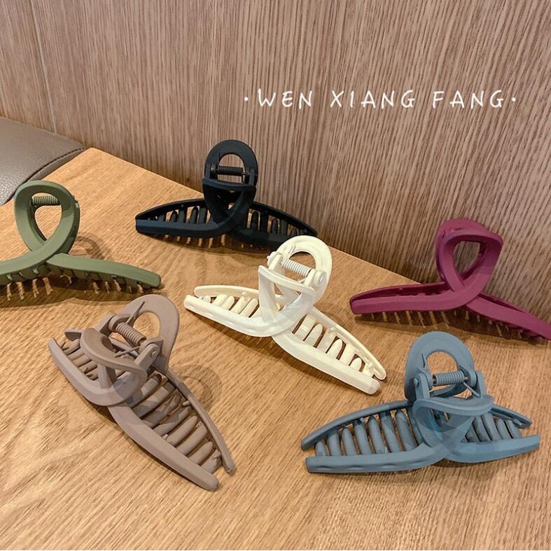 Kẹp tóc càng cua cỡ lớn kiểu tam giác phong cách Hàn Quốc