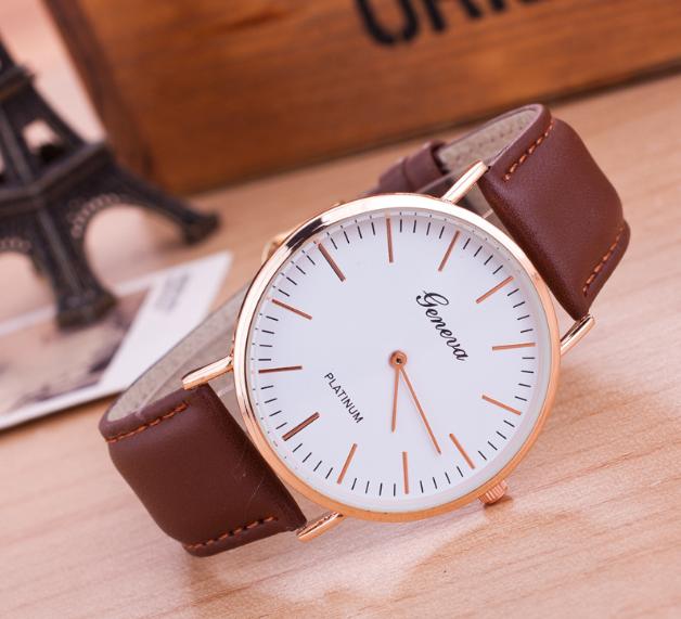 Đồng hồ nữ dây da 2 kim mặt kính chống xước chống nước phúcan