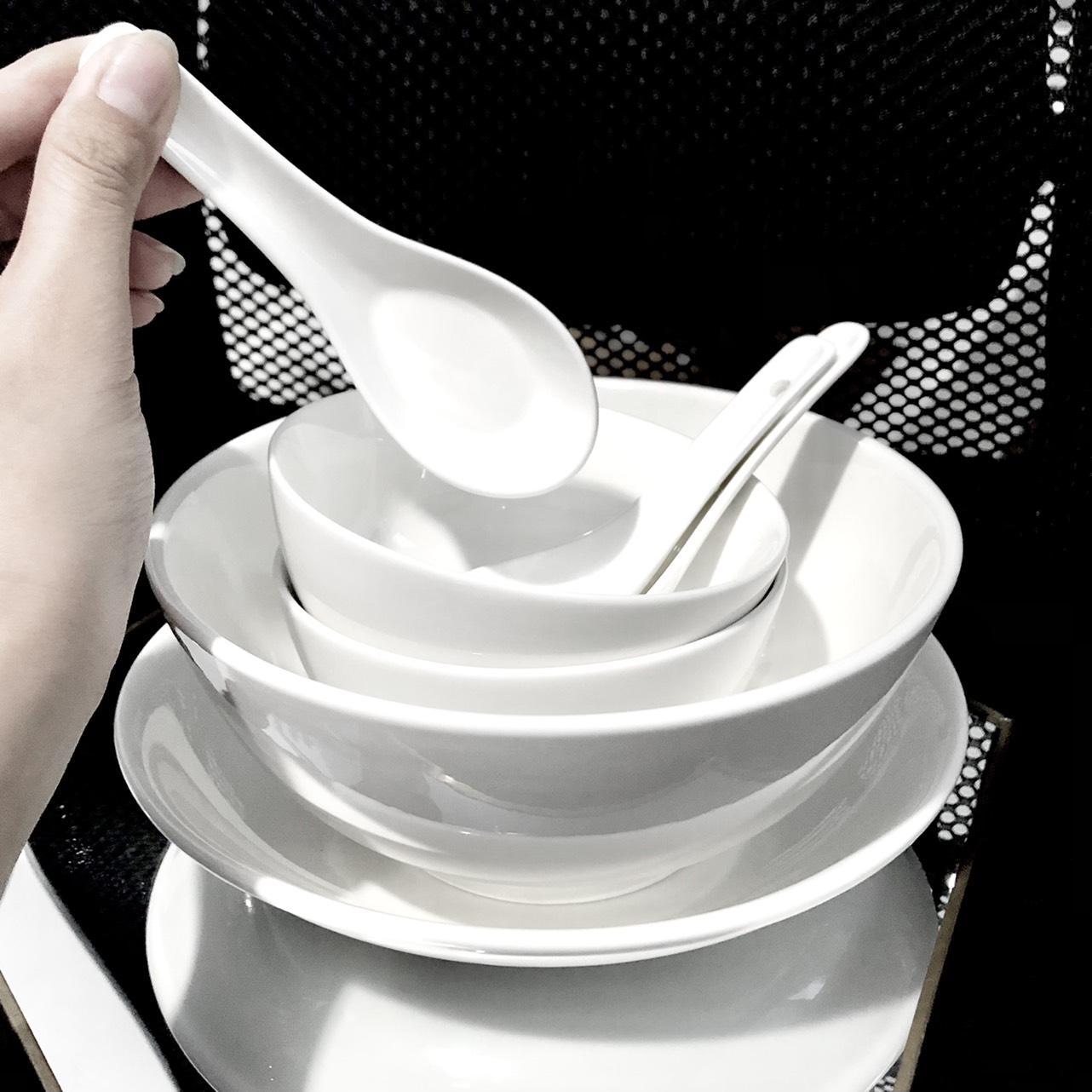 Tặng 1 cái muỗng sứ trắng - bộ tô chén dĩa bằng gốm sứ màu trắng - combo tô chén dĩa màu trắng bằng gốm sứ - chén ăn cơm, tô dĩa sứ đựng thức ăn cho gia đình