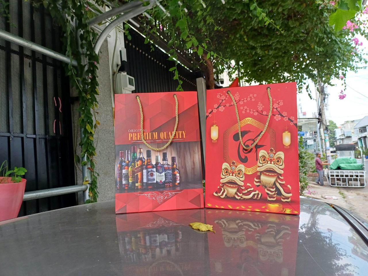 25 cái - Túi số 3 đỏ - Túi giấy đựng rượu Chivas quà tặng hộp quà biếu sang trọng
