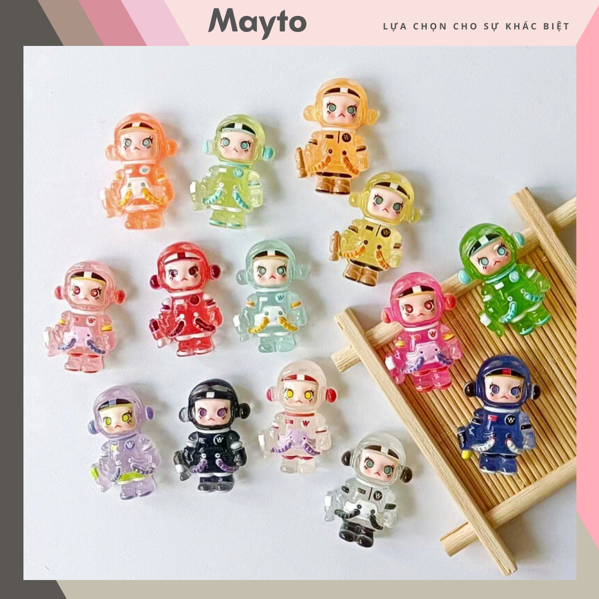 Sticker, Charm 3D chủ đề MOLLY Trong suốt dạ quang DIY Mayto gắn Dép Cross, Dép Sục, Cá Sấu JB-277
