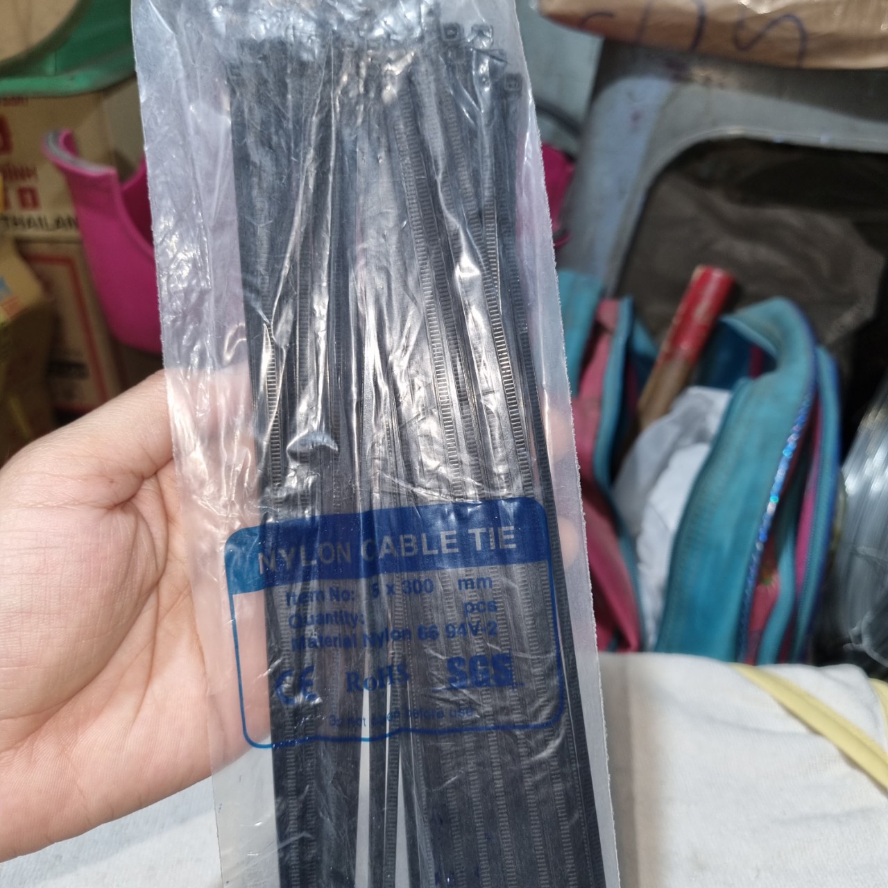Dây rút nhựa 5 x 300 mm, đen