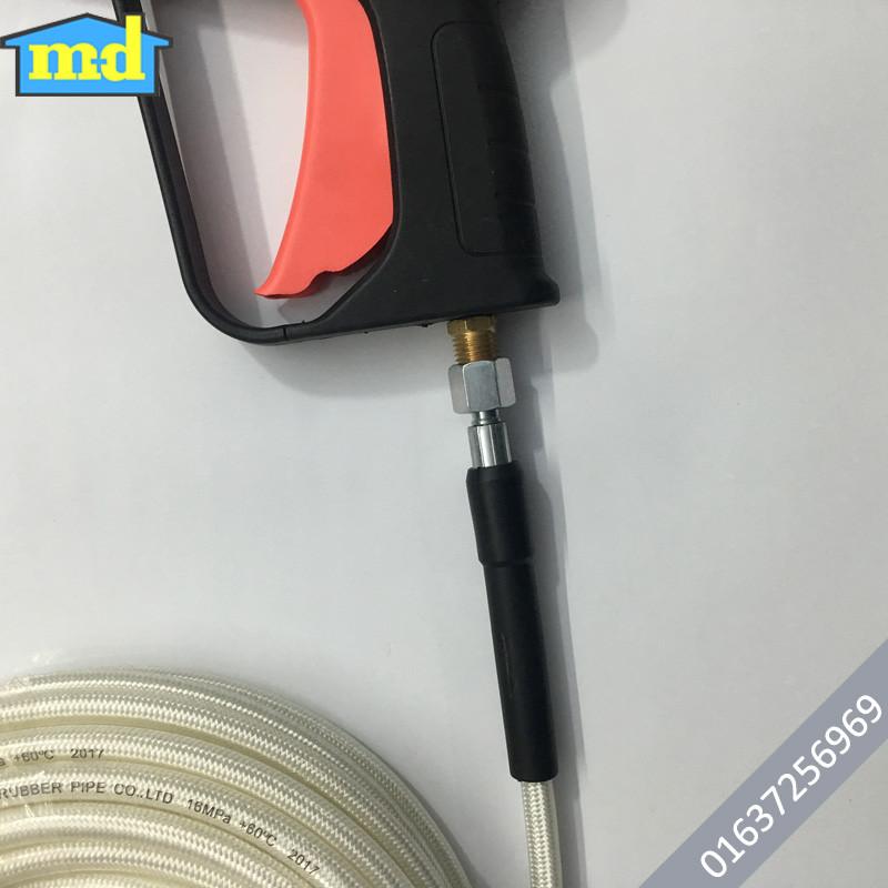 com bô dây rửa xe gần 7 m và sug máy rửa xe mi ni gia đình