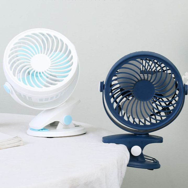 Quạt Mini, Quạt Tích Điện Kẹp Bàn Cực Mát Xoay 720 Độ Kẹp Chắc Chắn Cho Dân Văn Phòng