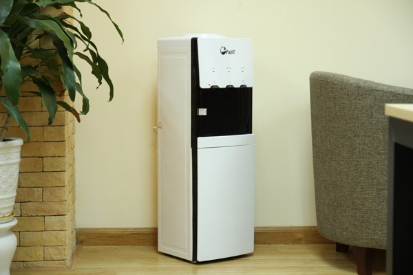 Cây nước nóng lạnh cao cấp 3 vòi fujie wdbd20e
