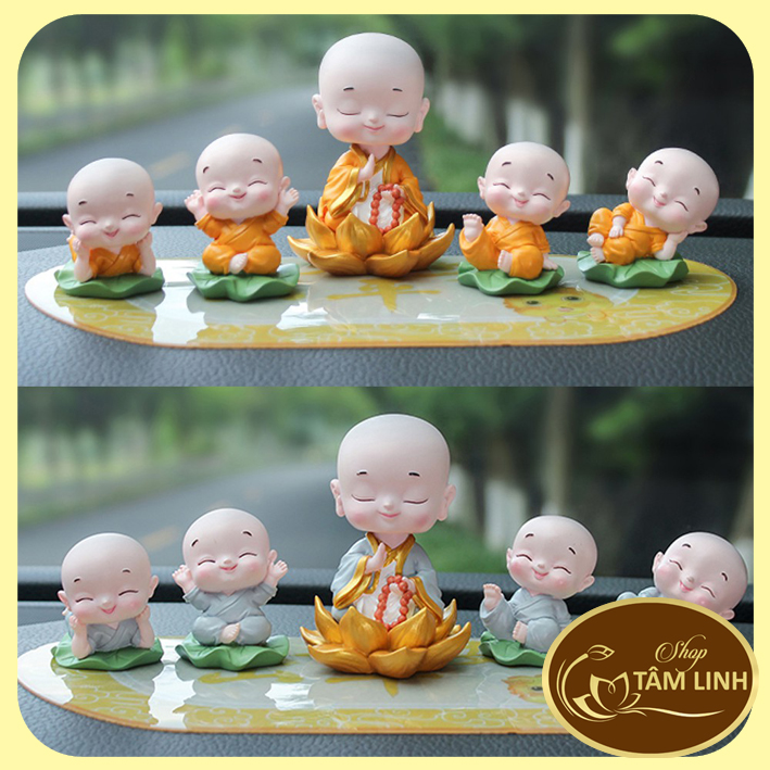 Bộ 04 chú tiểu ngồi lá sen kèm 01 chú tiểu lò xo ngồi đài sen để trang trí Ô tô Bàn Làm Việc