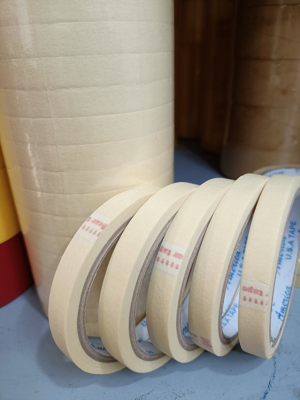1 cây băng keo giấy nhăn, 12mm x 14m
