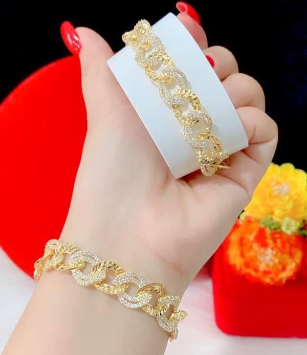 [HCM]Lắc tay vòng tay xoàn chạm đá pha lê đẳng cấp thời thượng Trang Sức Miga VV28081918 - đeo đi đám cưới vô cùng quý phái (mới)