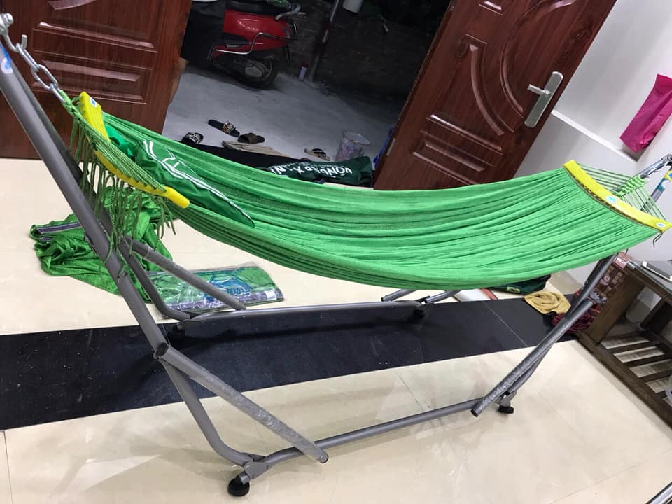 Võng Xếp Xuân Hòa Khung Thép Sơn Tình Điện + Lưới Cán Nhựa Có Gối