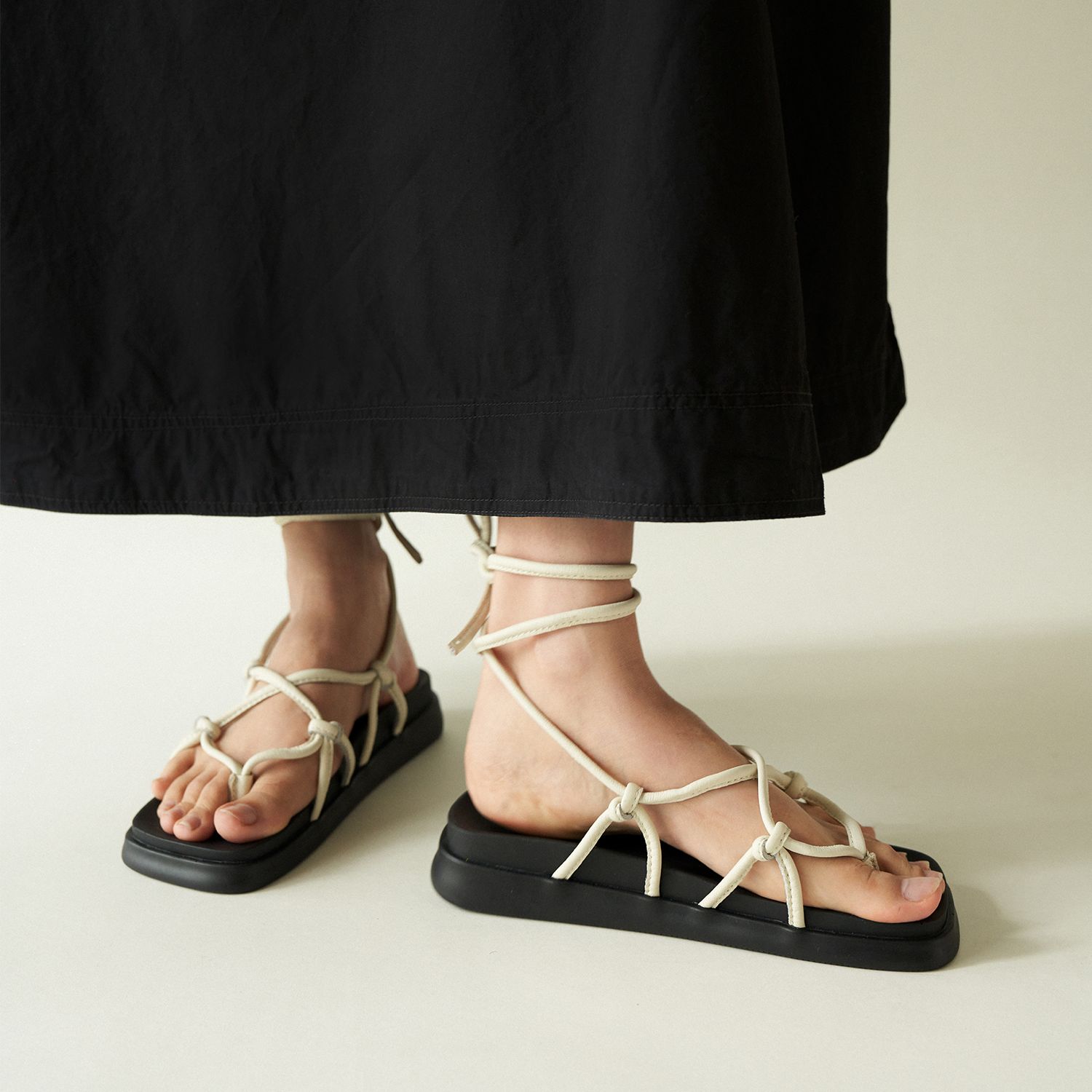 Rối+ Kem Sandals waa. - Dép Rối Cột Màu KEM