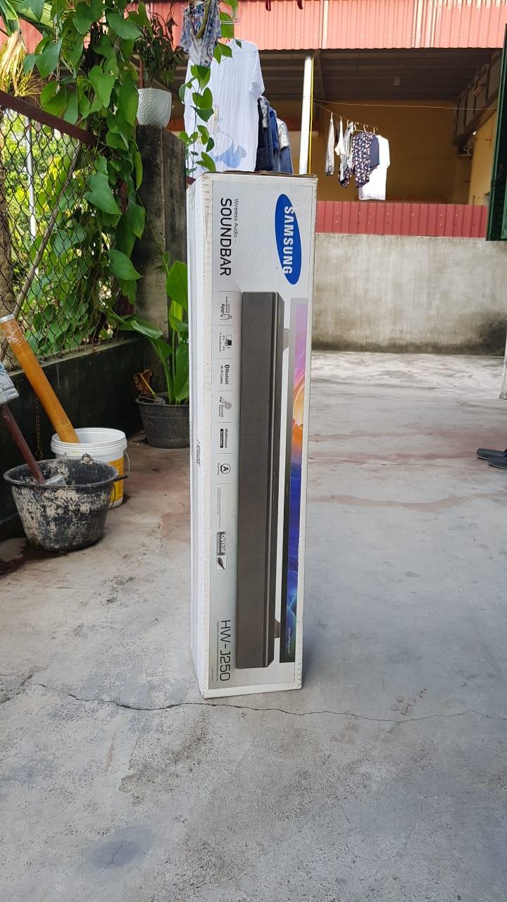 Loa thanh soundbar samsung 2.2 hw-j250/xv 80w