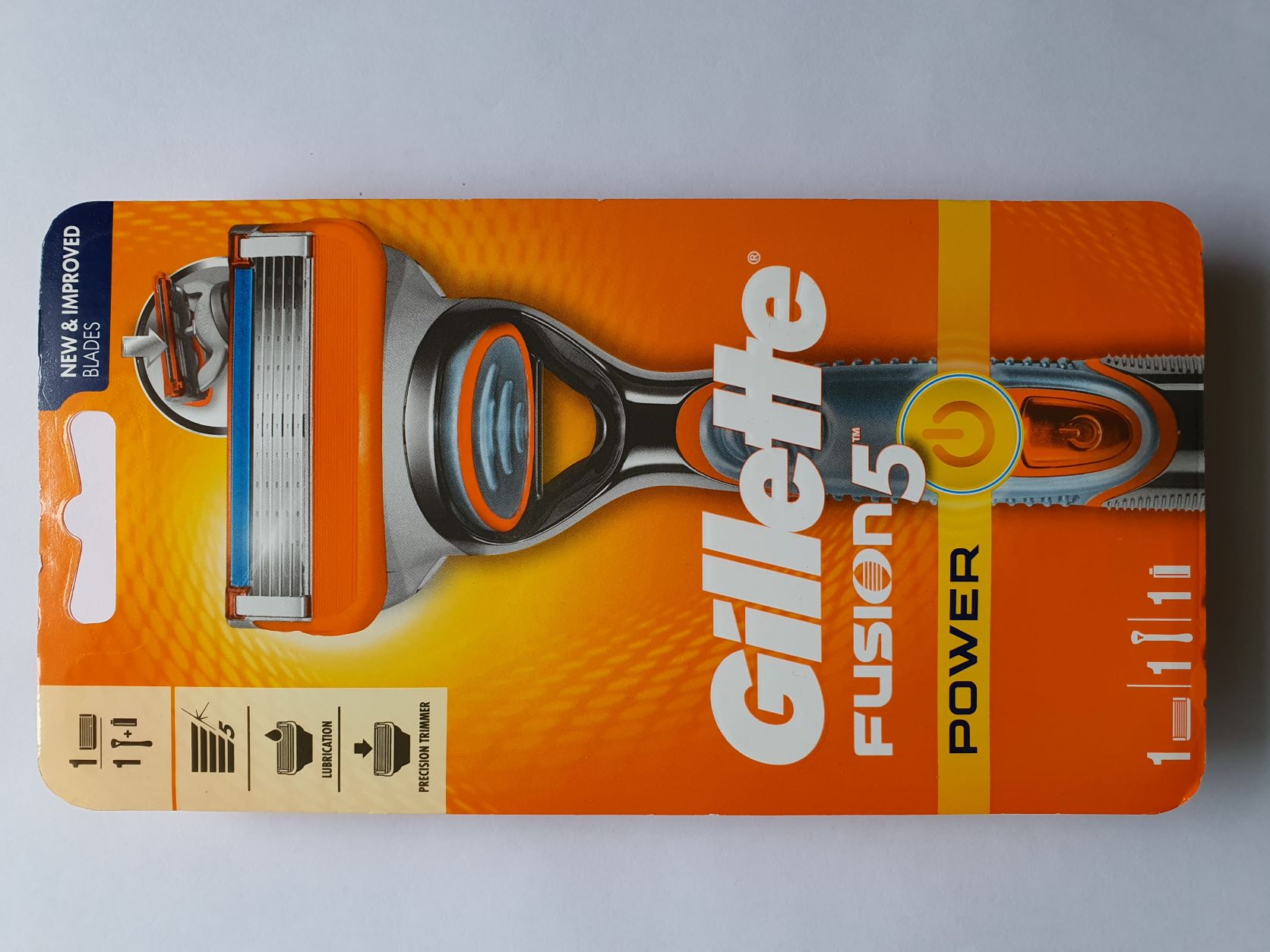 Dao cạo râu Gillette Fusion Power chạy pin