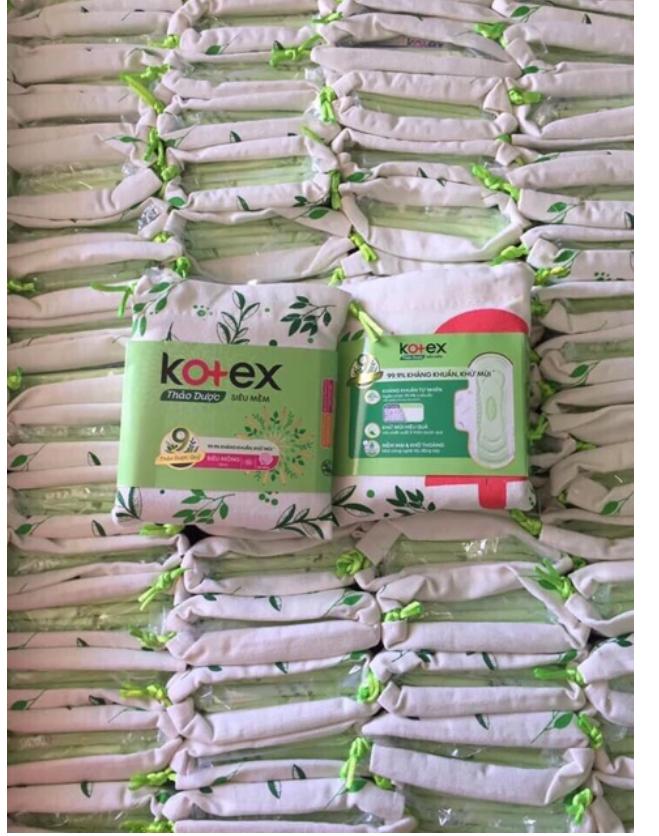 Băng vệ sinh Kotex Thảo Dược Siêu Mềm gói 4 miếng
