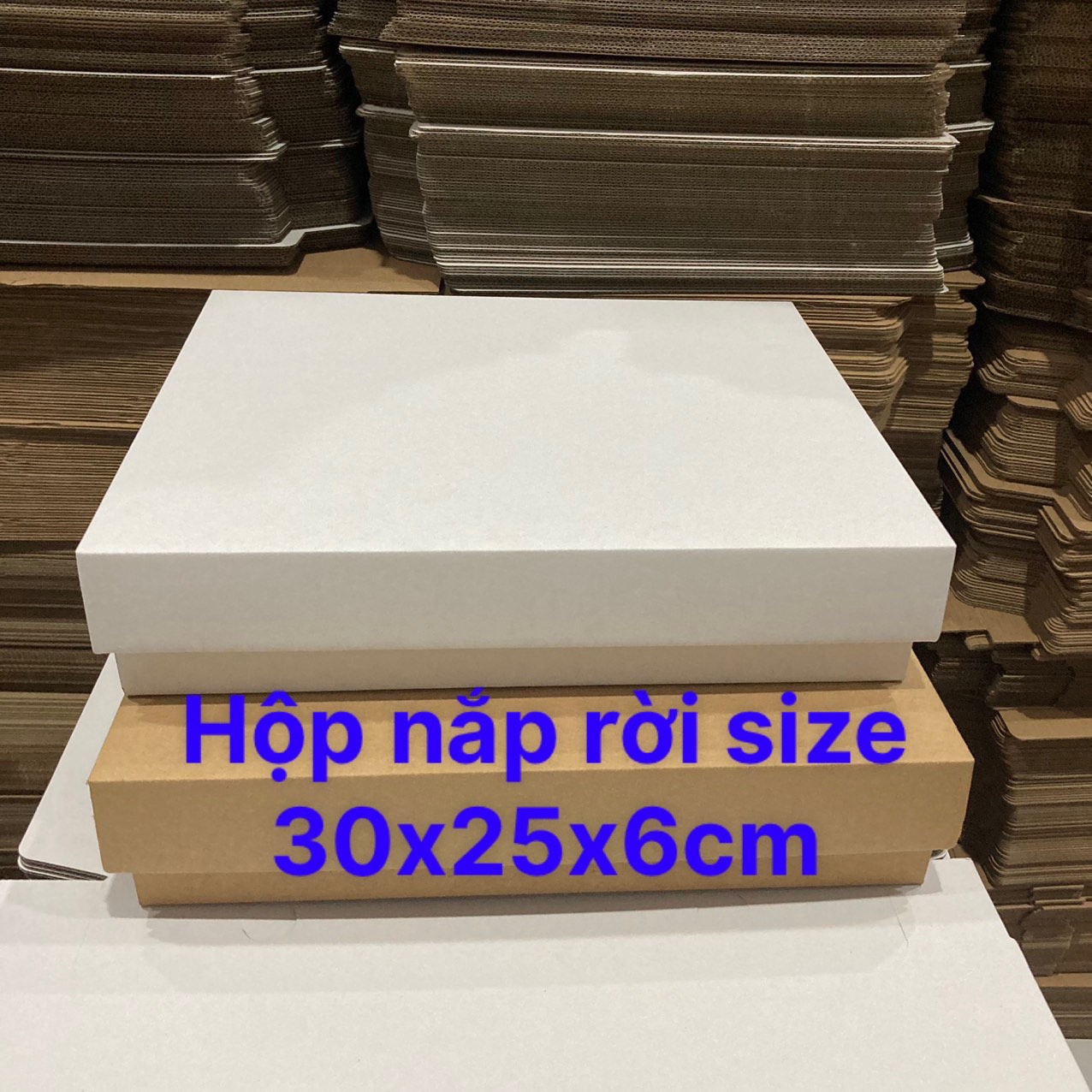Combo 50 hộp carton gài nắp rời đựng quần áo, phụ kiên... size 30x25x6cm