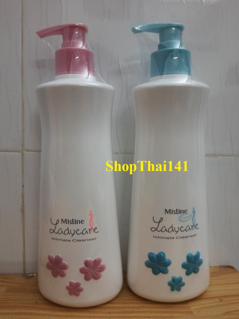 Chai dung dịch vệ sinh Phụ nữ Mistine Ladycare 400 ml - Xuất xứ Thái Lan
