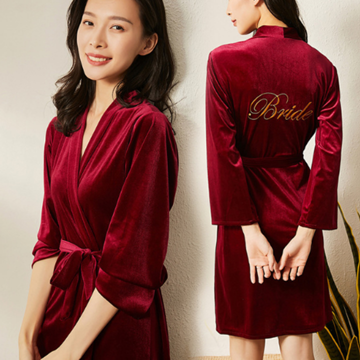 Áo choàng ngủ bằng nhung cao cấp